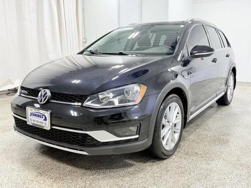 2017 Volkswagen Golf Alltrack TSI SE