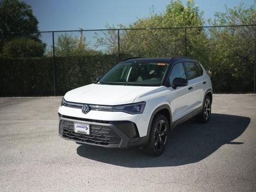 2025 Volkswagen Taos 1.5T SE Black