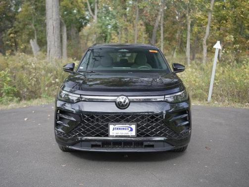 2025 Volkswagen Tiguan 2.0T SE R-Line Black