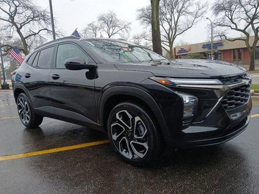 Mosaic Black Metallic 2026 Chevrolet Trax 2RS