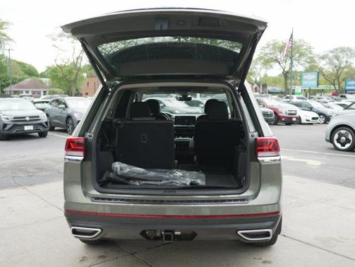 2025 Volkswagen Atlas 2.0T SEL