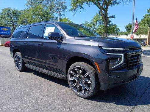 2025 Chevrolet Suburban RST