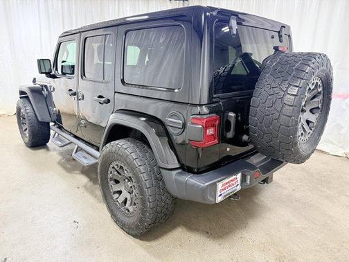 2020 Jeep Wrangler Unlimited Sahara Altitude