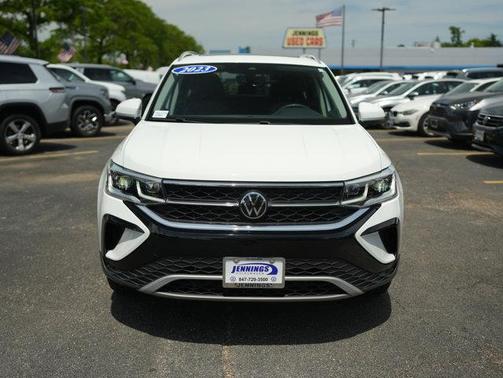 Pure White 2023 Volkswagen Taos 1.5T SEL