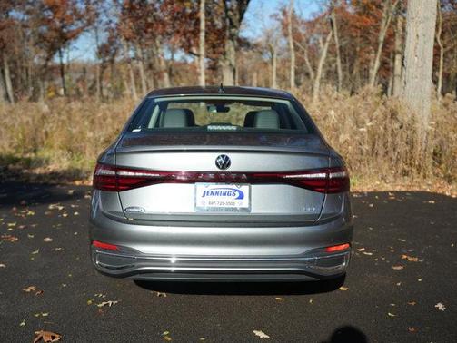 2025 Volkswagen Jetta 1.5T SEL