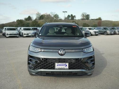 2025 Volkswagen Tiguan 2.0T SE R-Line Black