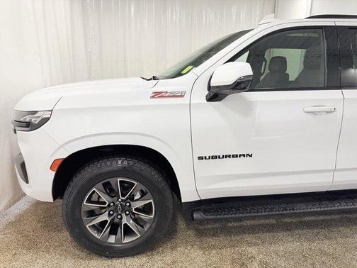 Summit White 2023 Chevrolet Suburban Z71