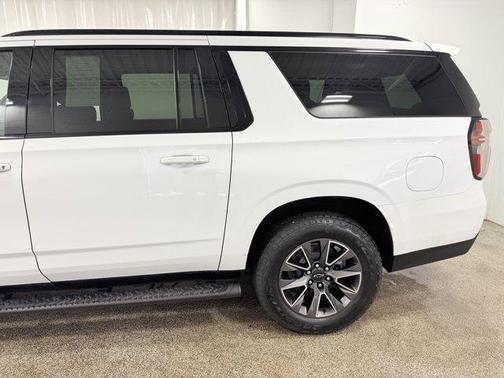 Summit White 2023 Chevrolet Suburban Z71