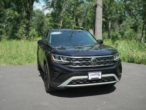 2022 Volkswagen Atlas 3.6L SE w/Technology