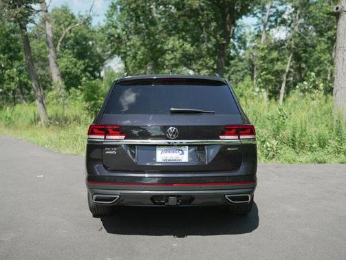 2022 Volkswagen Atlas 3.6L SE w/Technology