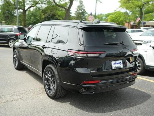 Diamond Black 2024 Jeep Grand Cherokee L Summit