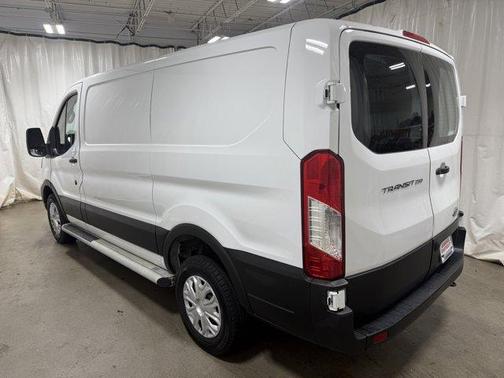 2023 Ford Transit-250 T250