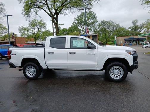 2025 Chevrolet Colorado WT