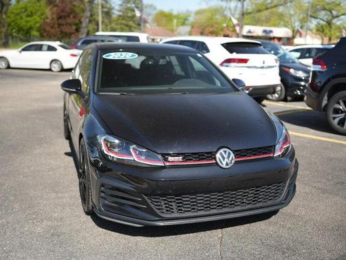 Deep Black Pearl Effect 2020 Volkswagen Golf GTI 2.0T S