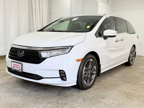 White 2021 Honda Odyssey Elite
