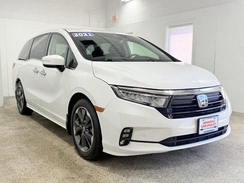 White 2021 Honda Odyssey Elite