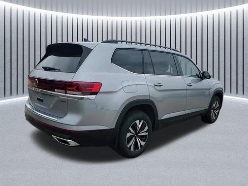 2025 Volkswagen Atlas 2.0T SE