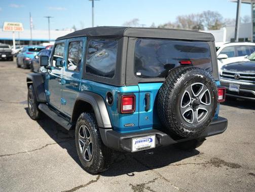 Bikini Pearlcoat 2020 Jeep Wrangler Unlimited Sport