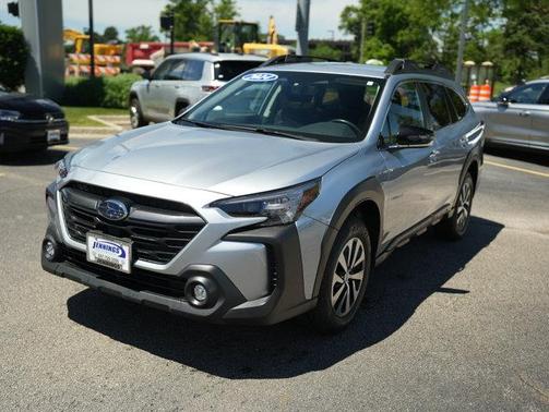 Ice Silver Metallic 2024 Subaru Outback Premium