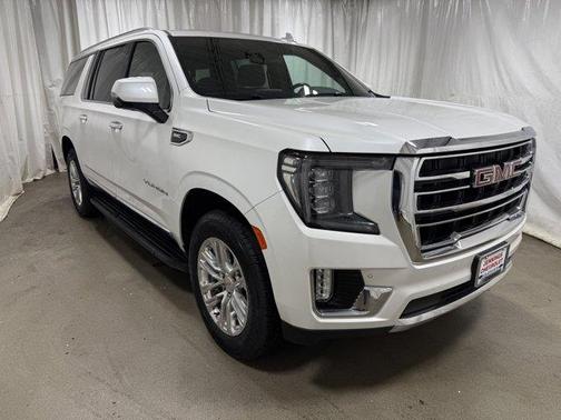 2022 GMC Yukon XL SLT