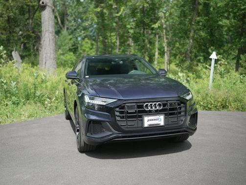 2023 Audi Q8 55 Premium Plus