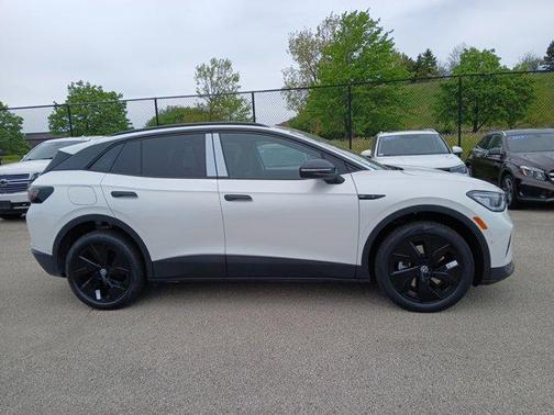 Opal White Pearl 2026 Volkswagen ID.4 Pro S