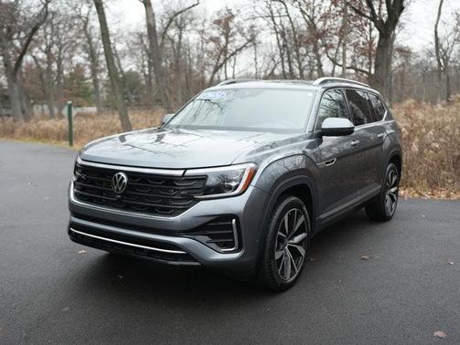 2024 Volkswagen Atlas 2.0T SEL Premium R-Line