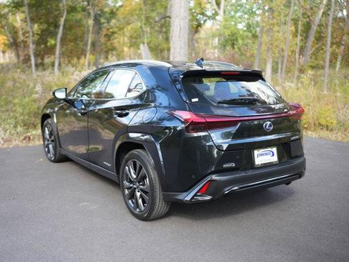 2022 Lexus UX 250h F Sport