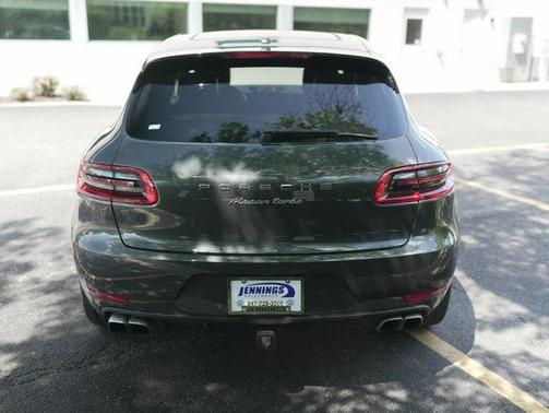 2018 Porsche Macan Turbo