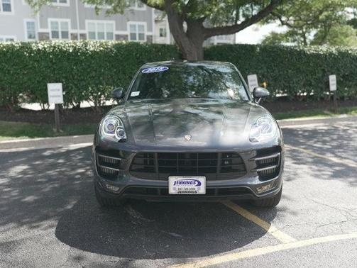 2018 Porsche Macan Turbo