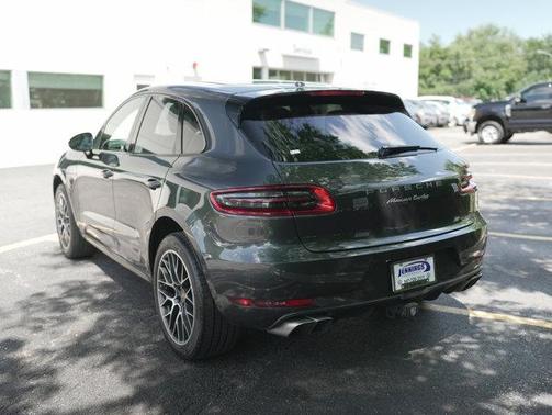2018 Porsche Macan Turbo