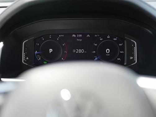 2022 Volkswagen Atlas 3.6L SE w/Technology