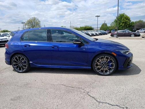 Lapiz Blue Metallic 2026 Volkswagen Golf R 2.0T