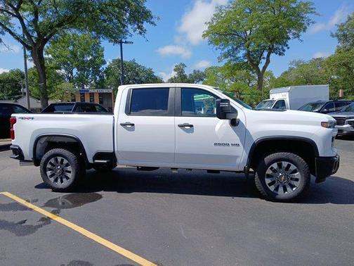 2025 Chevrolet Silverado 2500 Custom