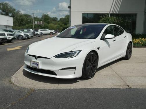 2022 Tesla Model S Base