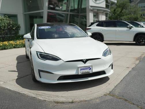2022 Tesla Model S Base