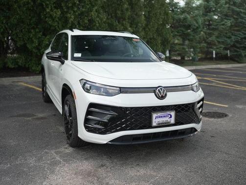 2025 Volkswagen Tiguan 2.0T SE R-Line Black