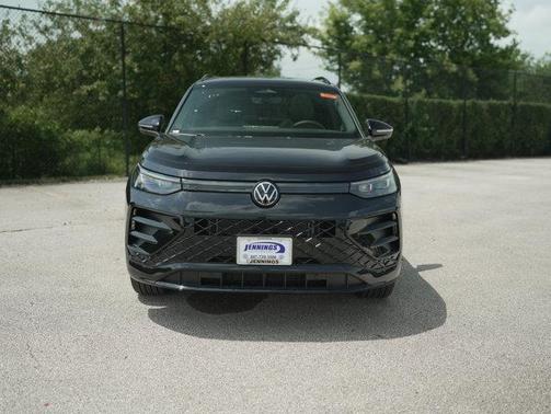 2025 Volkswagen Tiguan 2.0T SE R-Line Black