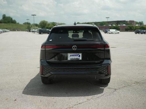 2025 Volkswagen Tiguan 2.0T SE R-Line Black
