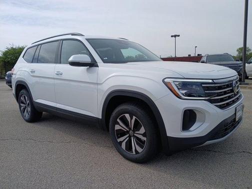 Opal White Pearl 2026 Volkswagen Atlas 2.0T SE