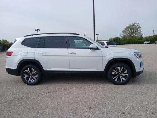 Opal White Pearl 2026 Volkswagen Atlas 2.0T SE