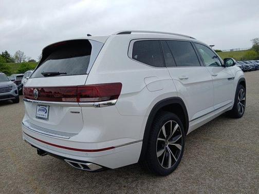 Opal White Pearl 2026 Volkswagen Atlas 2.0T SEL Premium R-Line