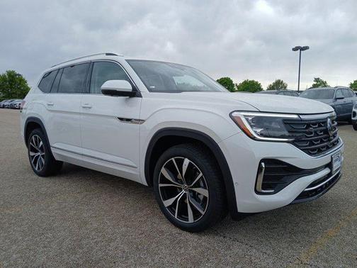 Opal White Pearl 2026 Volkswagen Atlas 2.0T SEL Premium R-Line