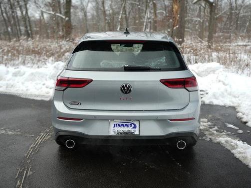 2025 Volkswagen Golf GTI 2.0T SE