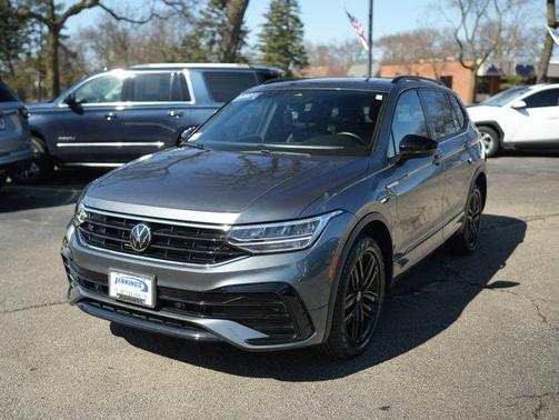 2022 Volkswagen Tiguan 2.0T SE R-Line Black