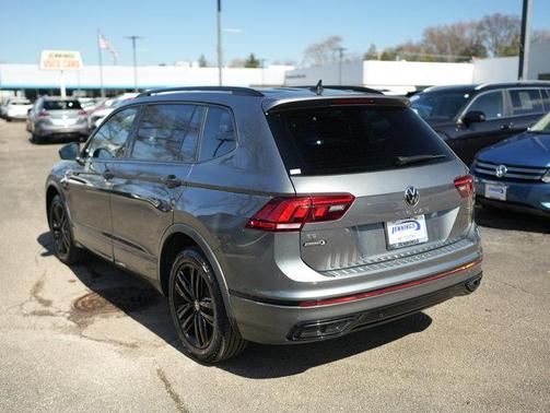2022 Volkswagen Tiguan 2.0T SE R-Line Black