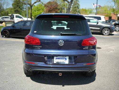 Night Blue Metallic 2016 Volkswagen Tiguan R-Line