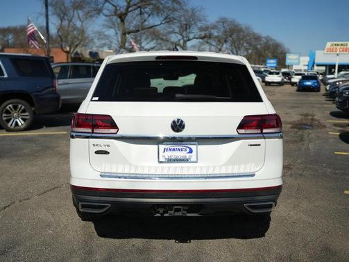 Opal White Pearl Effect 2023 Volkswagen Atlas 3.6L SEL