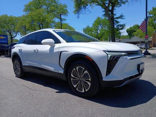 Summit White 2024 Chevrolet Blazer EV eAWD LT