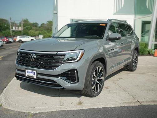 2025 Volkswagen Atlas 2.0T SEL Premium R-Line